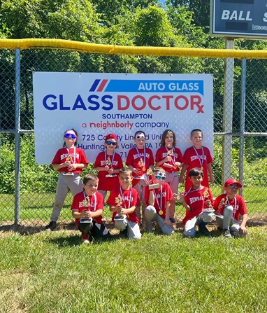 Glass Doctor Auto of Southampton little leauge