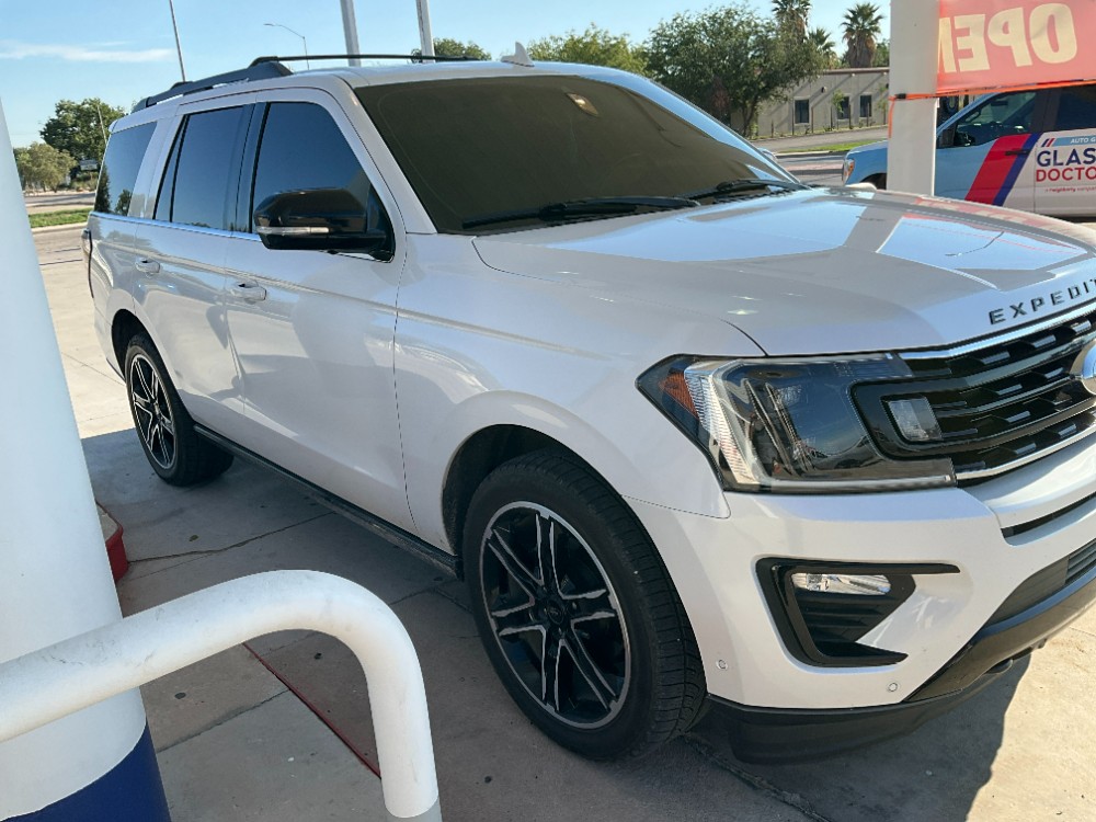SUV Windshield Replacement at Glass Doctor Auto of Carlsbad