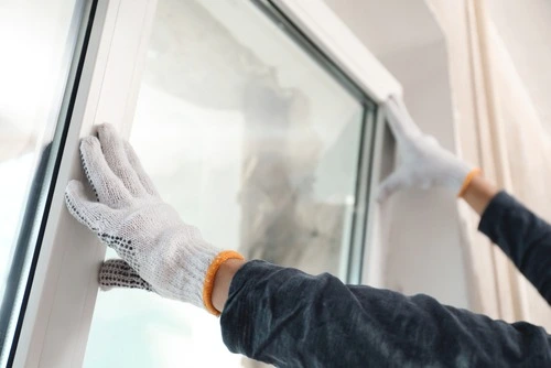 How to Remove Moisture Between Window Panes | Glass Doctor