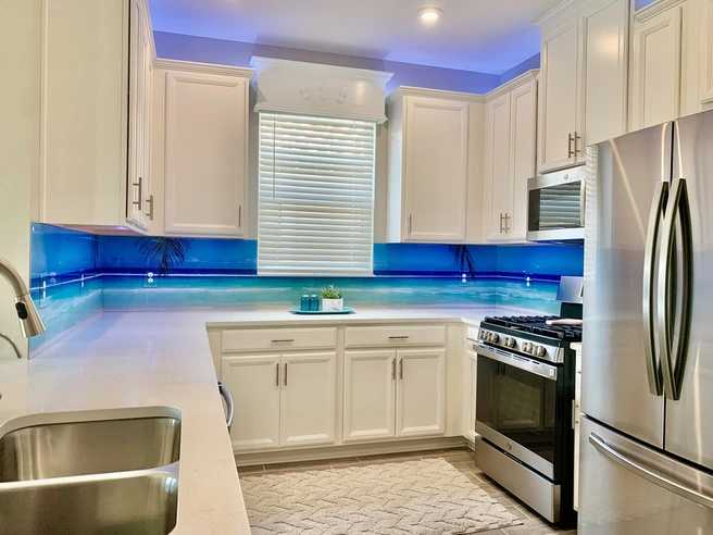 IMAGIO ocean view kitchen backsplash.