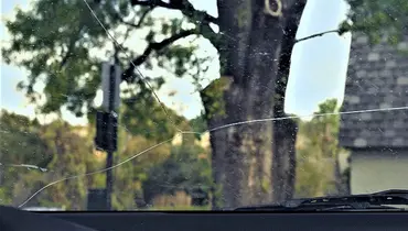 Cracked Windshield Dangers