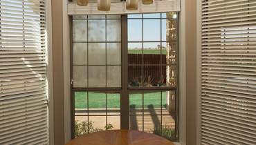 Image containing 4 windows